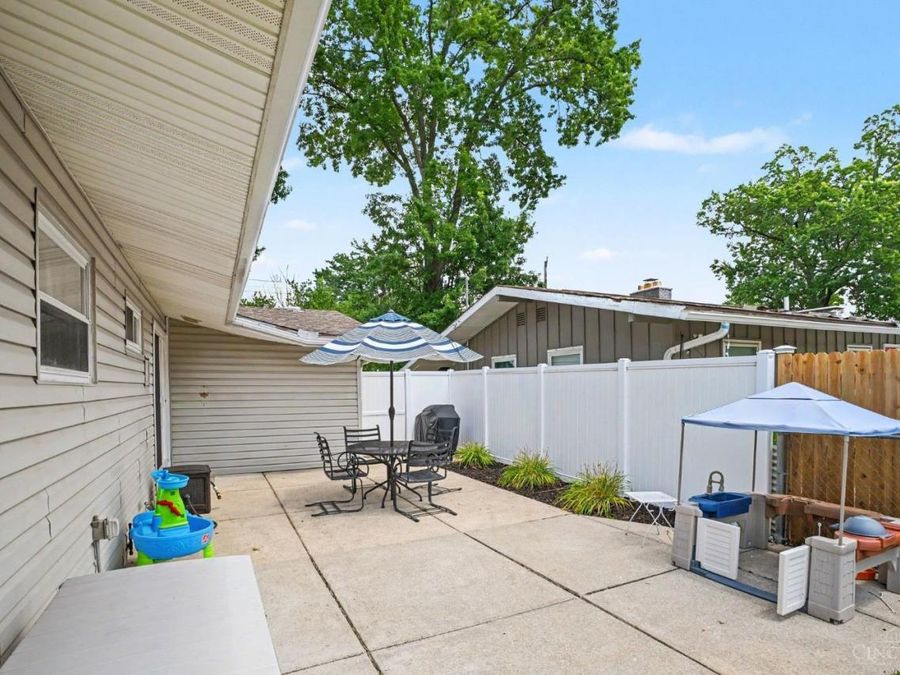 1607 Krylon Drive, Reading, OH 45215 Photo 22