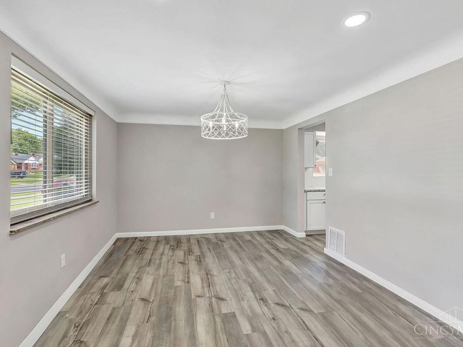 7873 Gail Drive, Deer Park, OH 45236 Photo 14