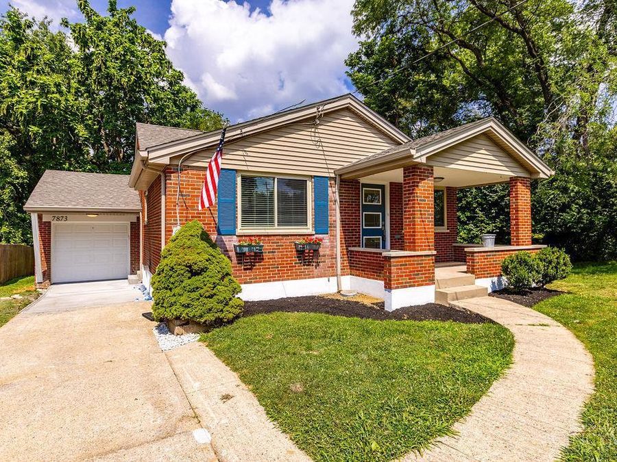 7873 Gail Drive, Deer Park, OH 45236 Photo 3