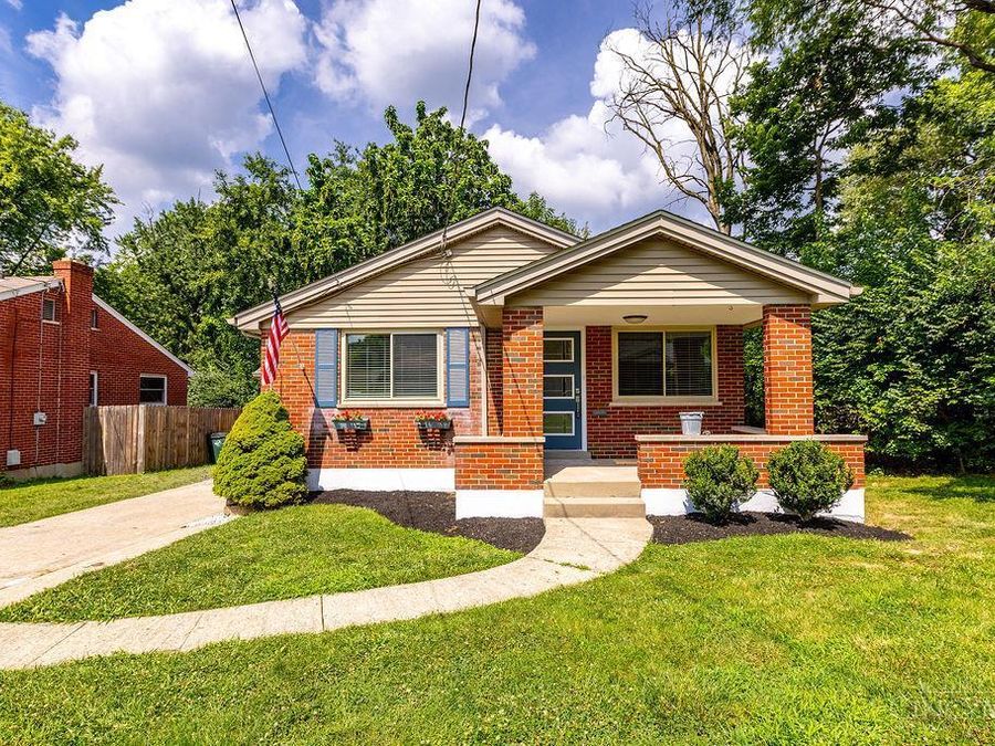 7873 Gail Drive, Deer Park, OH 45236 Photo 4