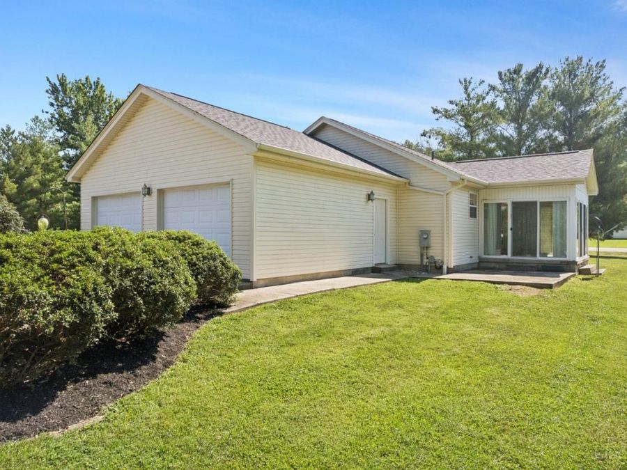 23 Stonybrook Drive, Georgetown, OH 45121 Photo 4