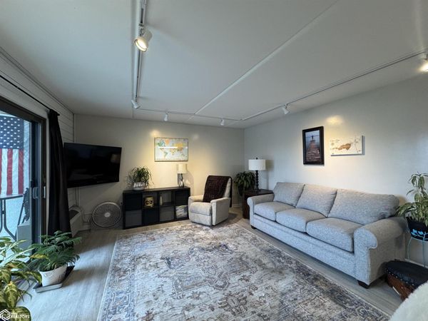 2700 N Shore Drive, Unit Pilot Hous, Clear Lake, IA 50428