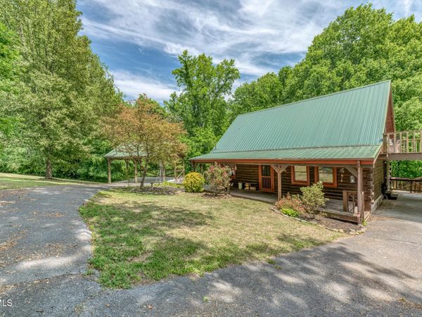 130 Redwood Drive, Elizabethton, TN 37643