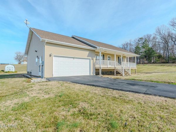 2008 Bessie Slaton Rd , Dandridge, TN 37725