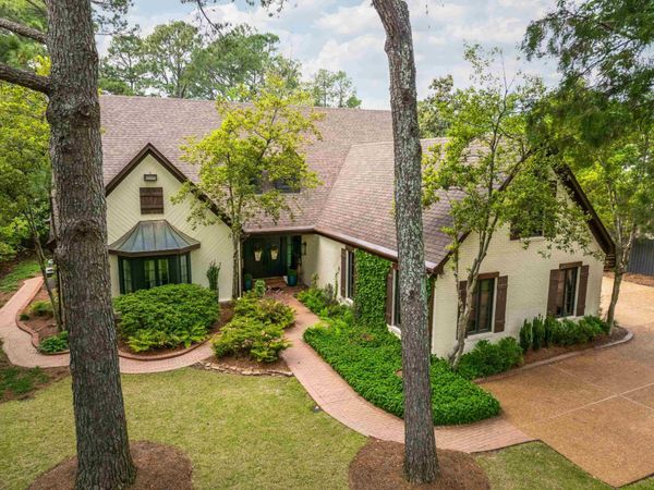 811 SWEETBRIER RD , Memphis, TN 38120