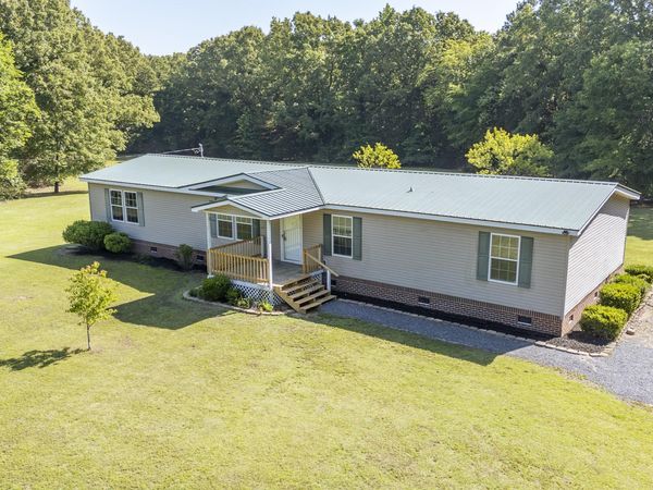 1125 Clifft Rd , Bolivar, TN 38008