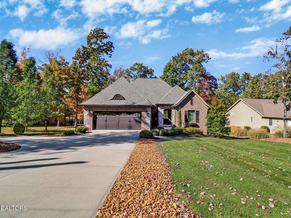 275 Forest Hill Drive , Crossville, TN 38558