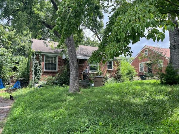 1308 Mercury Dr , Nashville, TN 37217