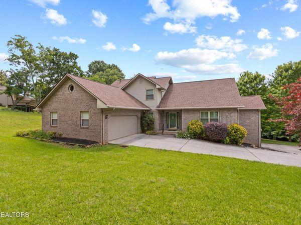 1017 Peterson Lane , Maryville, TN 37803