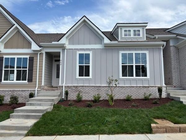 402 W Stonehaus Xing , Antioch, TN 37013