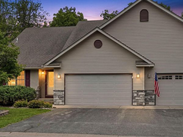 30981 Lyman Court , Lindstrom, MN 55045