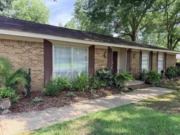 1505 Elm St , Crossett, AR 71635