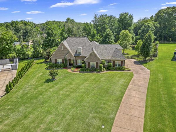 215 CEDAR HILL CV, Somerville, TN 38068