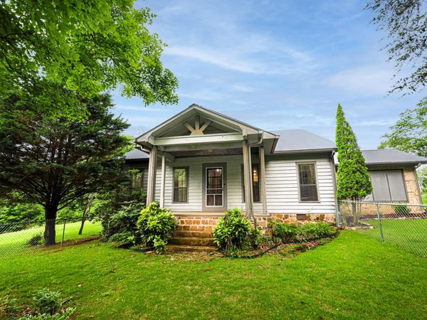 320 Spring Cove Rd, Florence, AL 35634