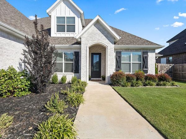 1291 Elizabeth Loop , Bentonville, AR 72713