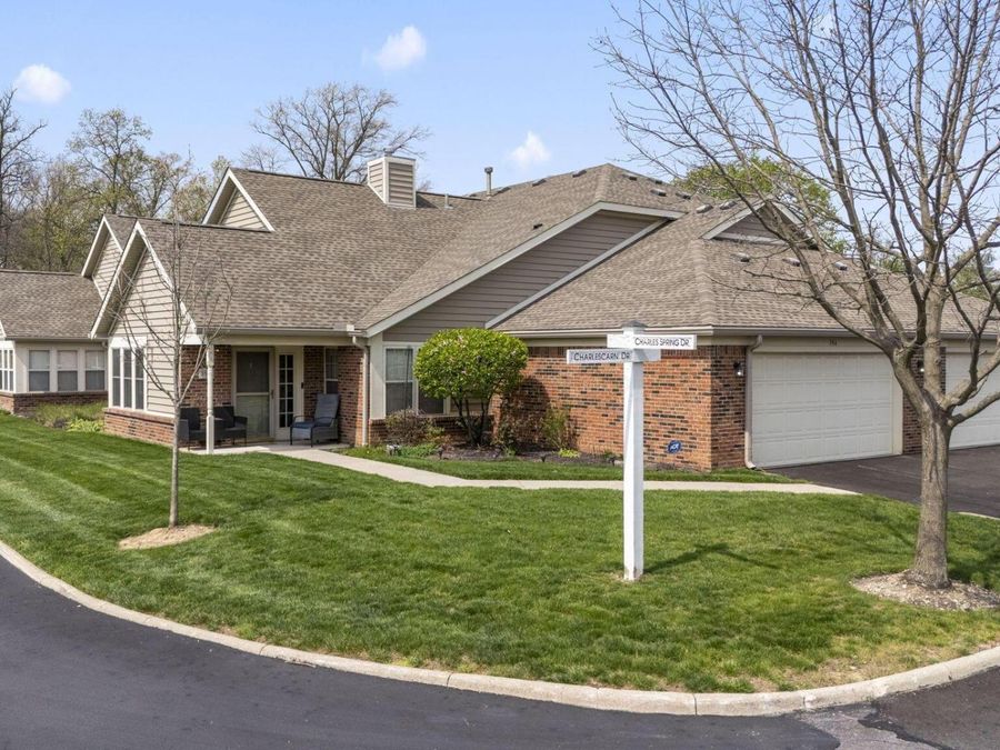 394 Charlescarn Drive , Powell, OH 43065 Photo 1