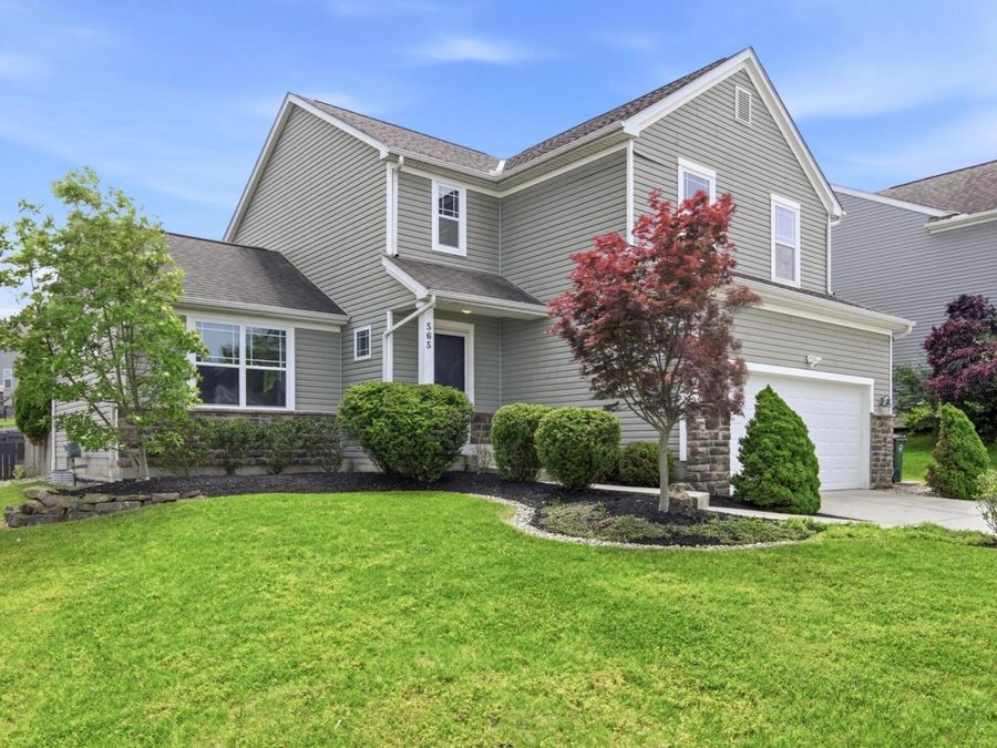 565 Rolling Acre Drive , Lithopolis, OH 43136 Photo 1