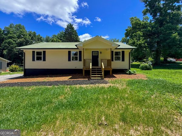 16 Veras Drive, Cleveland, GA 30528
