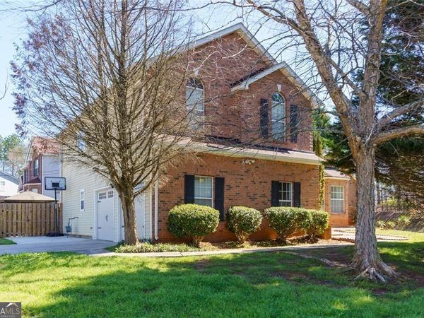 2133 Eagles Nest Circle, Decatur, GA 30035
