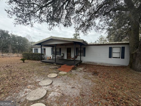 745 St Marys River Bluff Road, St. George, GA 31562