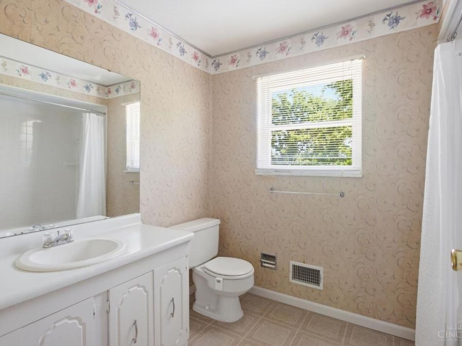 2457 Owlcrest Drive, Colerain Township, OH 45231 Photo 27