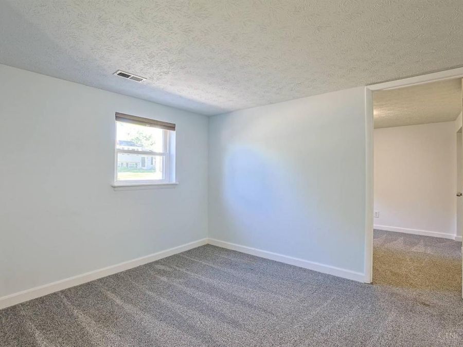 1874 Leway Drive, Fairfield, OH 45014 Photo 10
