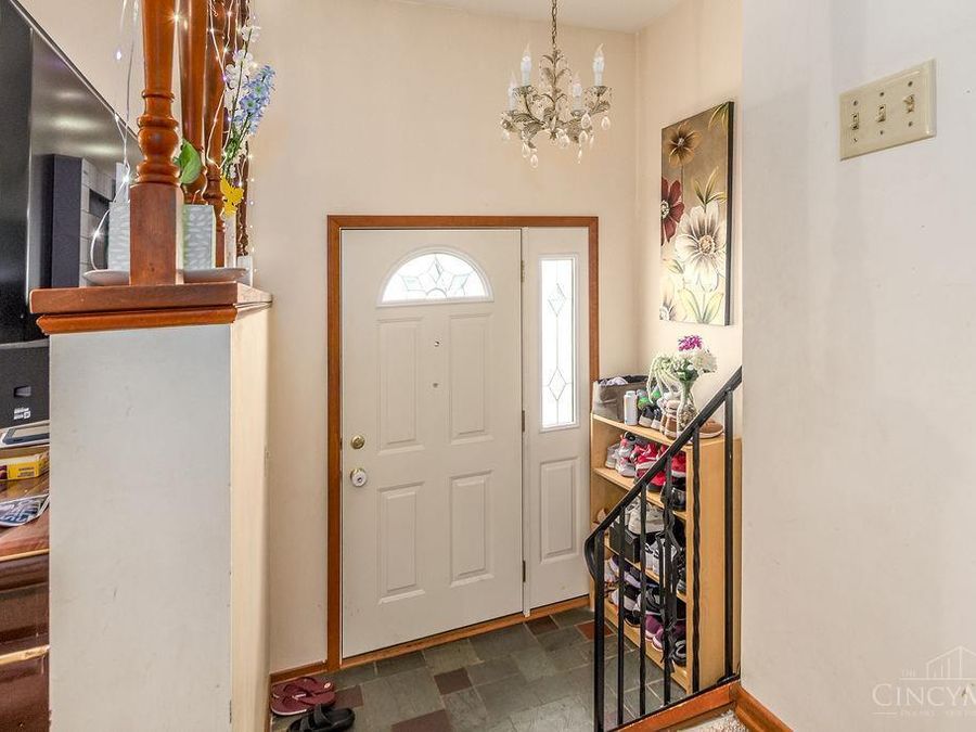 3762 Ridgedale Drive, Green Township, OH 45247 Photo 9
