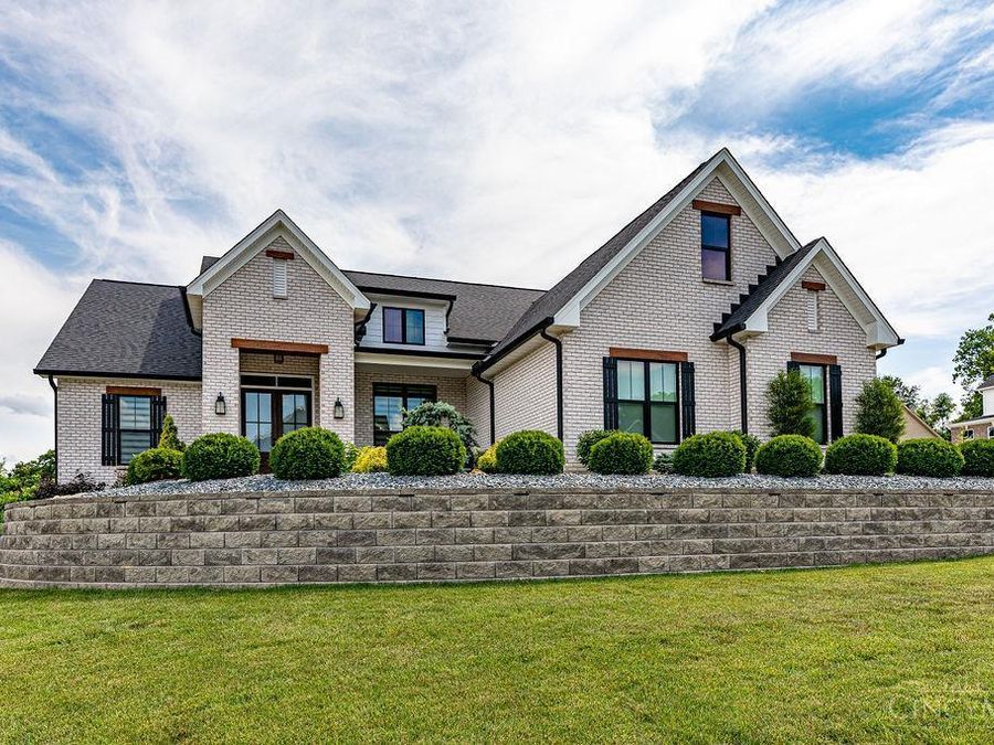 5866 High Point Court, Fairfield, OH 45014 Photo 1