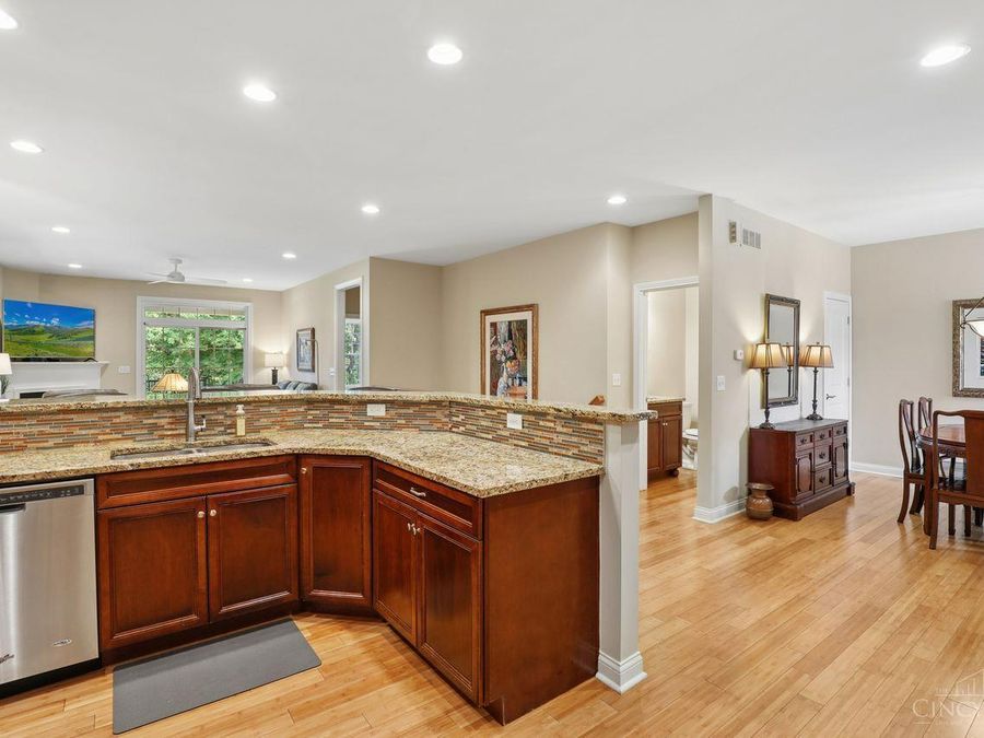828 Townscapes Court, Miami Township, OH 45140 Photo 11