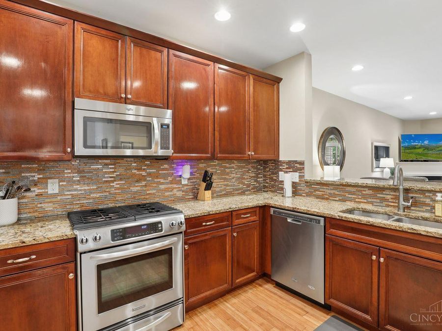 828 Townscapes Court, Miami Township, OH 45140 Photo 9