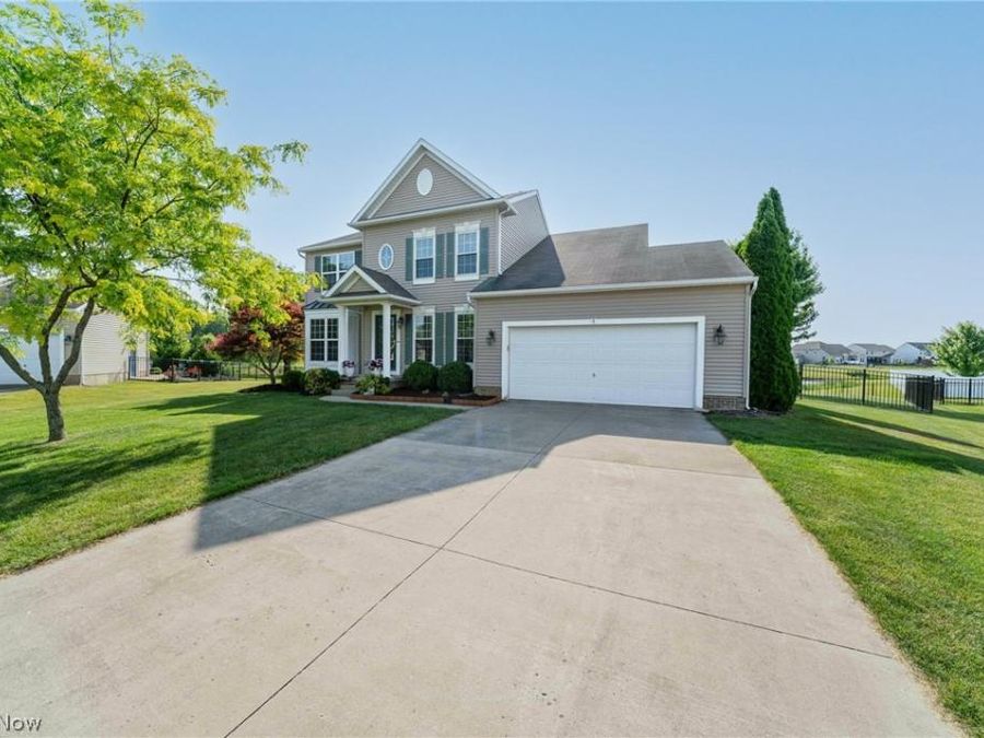 38327 Humphrey Circle , North Ridgeville, OH 44039 Photo 1