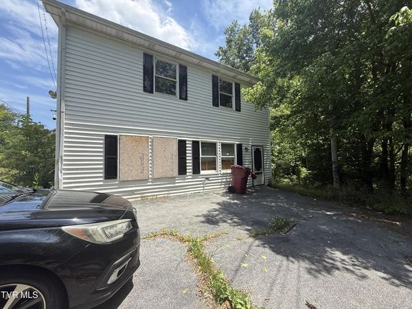 1506 King Springs Road, Johnson City, TN 37601