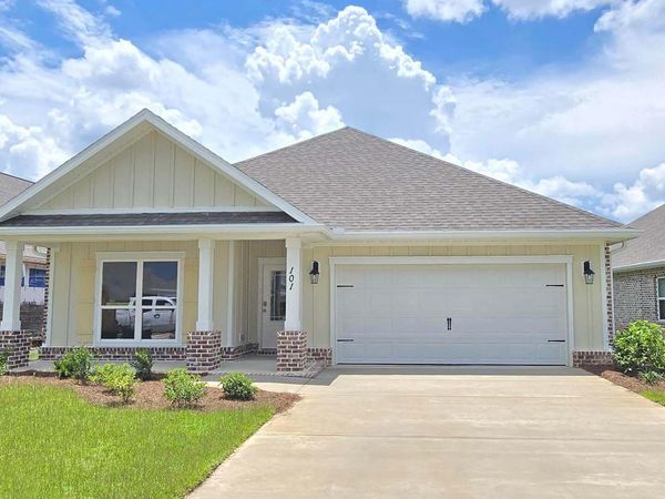 101 E Gray Owl Drive, Freeport, FL 32439