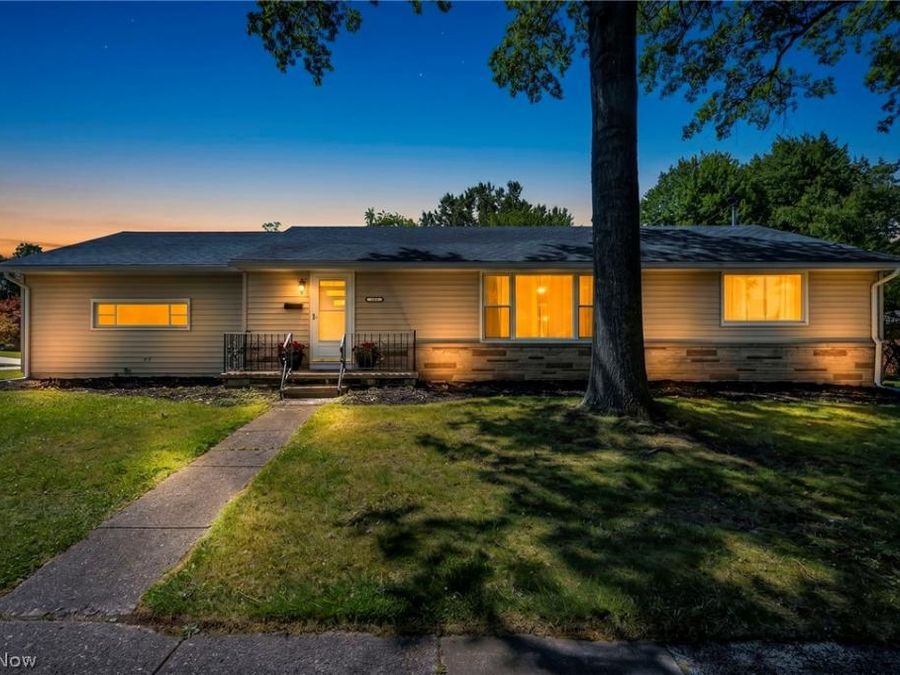 145 Hall Drive , Wadsworth, OH 44281 Photo 1