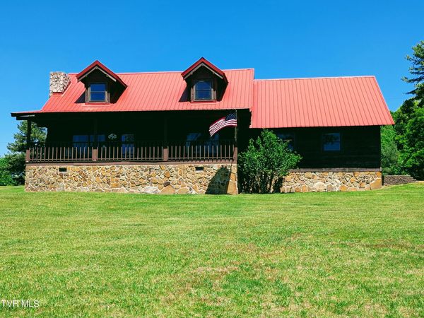3524 Fairfax Road, Coeburn, VA 24230