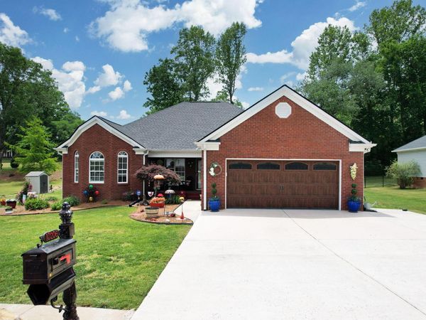 10206 Nissi Way, Soddy Daisy 37379