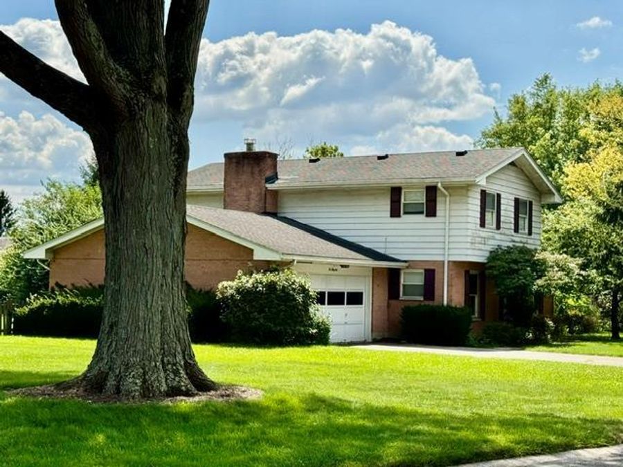 231 Edgebrook Drive, Washington Township, OH 45459 Photo 1