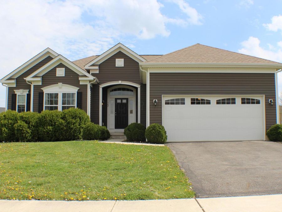 162 Edmonds Drive , Commercial Point, OH 43116 Photo 1