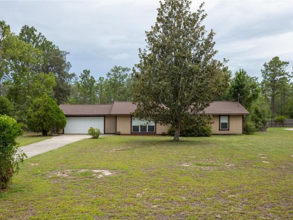 692 SE 41ST STREET , KEYSTONE HEIGHTS, FL 32656