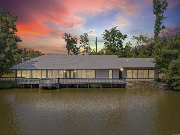 20 County Road 348 , Wynne, AR 72396