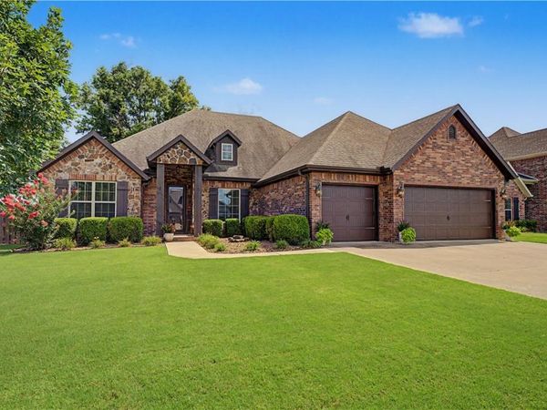 4610 Waters Edge Drive , Rogers, AR 72758
