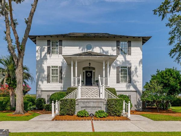 941 Champney, St. Simons, GA 31522
