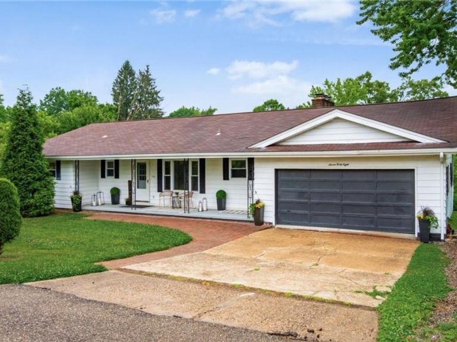 748 Ridgewood Drive , Coshocton, OH 43812 Photo 1