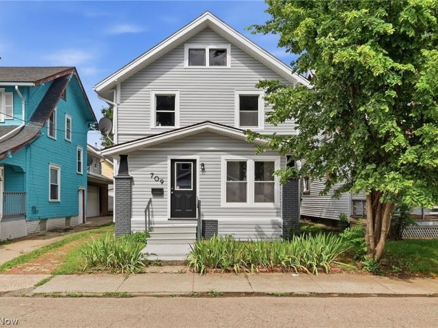 709 Columbus Ave NW , Canton, OH 44708 Photo 1