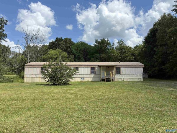 1328 Tidmore Bend Road, Gadsden, AL 35901