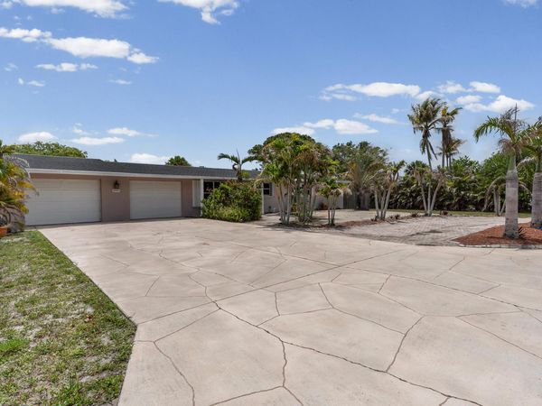 18989 SE Hillcrest Drive , Jupiter, FL 33469