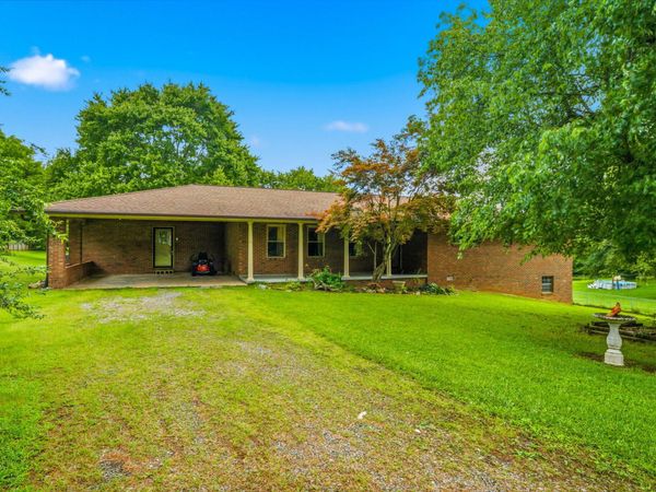 2866 Williams Ferry Road , Lenoir City, TN 37771