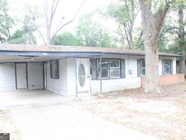 2452 Thrasher Avenue, Macon, GA 31206