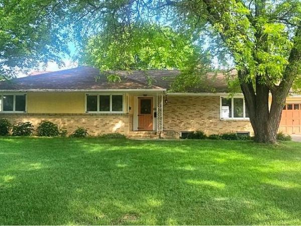 505 E 3rd Street , Morris, MN 56267