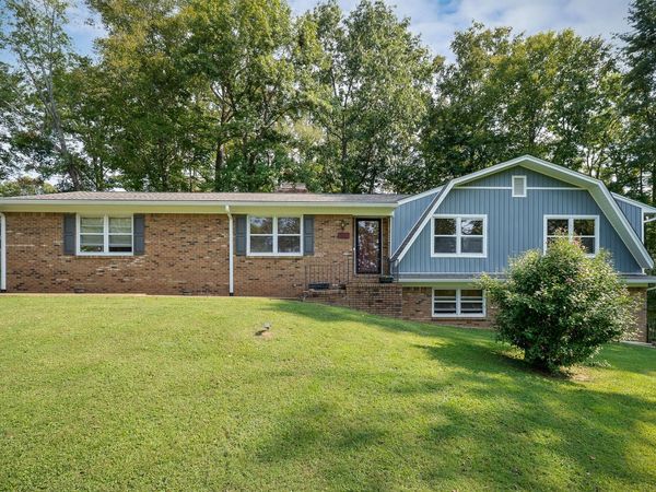1791 Meadow Wood Dr , Cookeville, TN 38506
